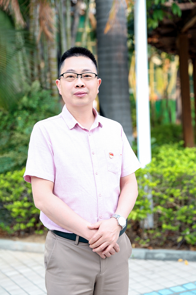 杨伦平名班主任工作室